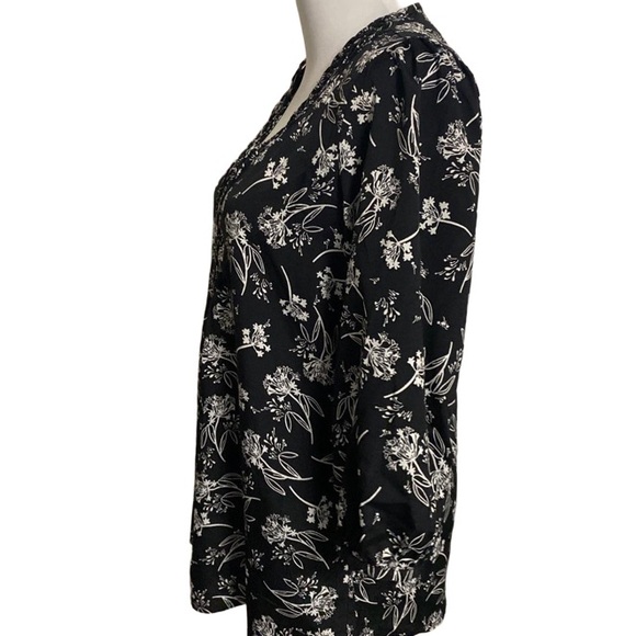 Banana Republic blouse 3/4 sleeves size S - Picture 2 of 8